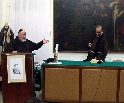 Padre Clemente Pilloni accoglie Padre Natale Merelli