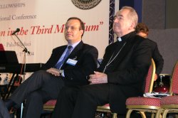 il Prof. Matteo Calisi Presidente della Catholic Fraternity con S.E. Mons. Stanislaw Rylko, Presidente del Pontificio Consiglio per i Laici
