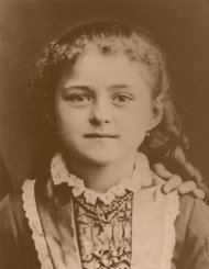 Teresa all'età di 8 anni, nel 1881