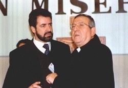 Giuliano Monaco con Mons. Giovanni Delogu