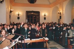 L'assemblea in preghiera assemblea in preghiera