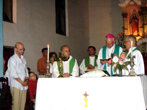 La Celebrazione per l'insediamento di Don Gabriele e di Antonello alla presenza di S.E. Mons. Xavier Gilles missione
