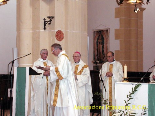 Sacerdoti Concelebranti Sacerdoti
