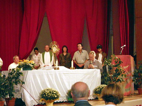 Adorazione Eucaristica Adorazione