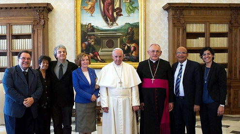 Lo Staff con il Papa Lo Staff con il Papa