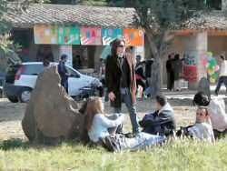 i giovani della Comunità durante una pausa alla Giornata Diocesana dei Giovani giovani