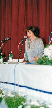 Antonella durante la catechesi Antonella